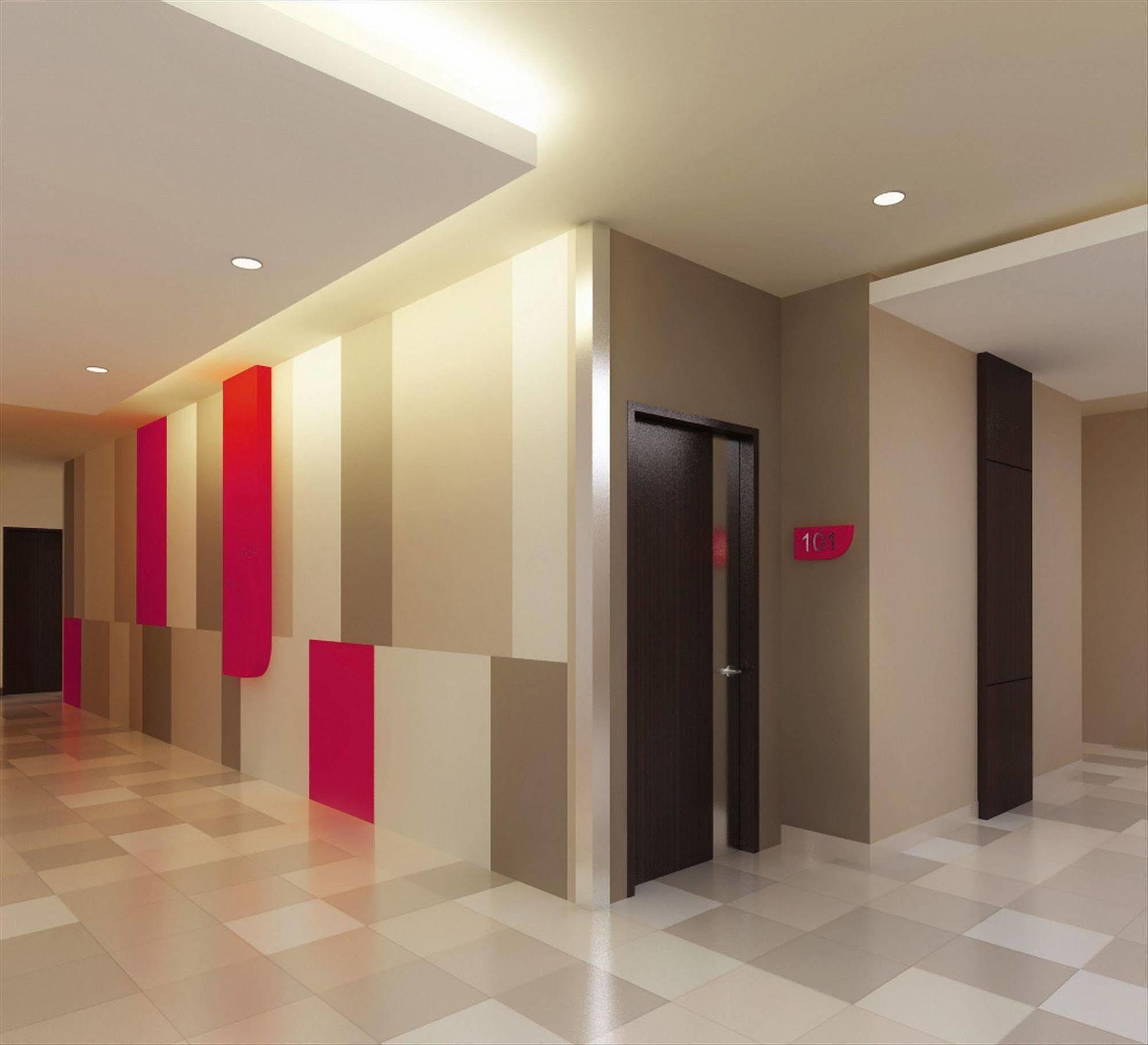 J Hotel Medan Exterior photo